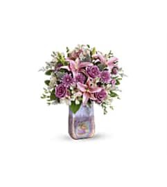 Stunning Swirls Bouquet. An arrangement by Flowers of Jacksonville.