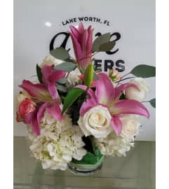 NUMBER #1 MOM. An arrangement by Awe Flowers.
