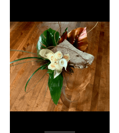 Copper Surprise. An arrangement by Silver Rose Emotions.