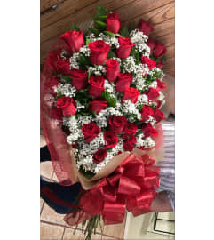 Thirty six reasons why I love you. An arrangement by Floreria Mexico.
