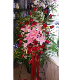 Special 7612. An arrangement by Sunrise Floral and Gifts.