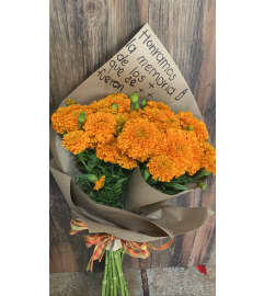 Cempasúchil ramo. An arrangement by Floreria Mexico.