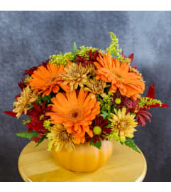 Pumpkin Spice by Conny's Flower Shop. An arrangement by Conny's Flower Shop.