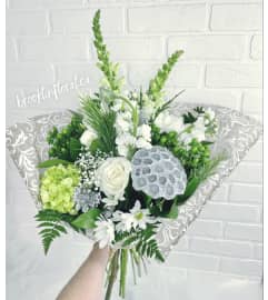 Dazzling Bouquet. An arrangement by Brooklin Floral and Garden Shoppe Inc.. Dazzling Bouquet. An arrangement by Brooklin Floral and Garden Shoppe Inc..