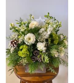 Christmas Bloom Box White Designer's Choice. An arrangement by Linda's Floral Designs.