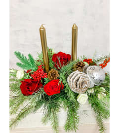 Christmas Joy Candle. An arrangement by Eclore Fleur.
