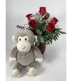Be Mine ❤️. An arrangement by DMP Flowers and Gifts.