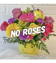 Bright Smile. An arrangement by Brooklin Floral and Garden Shoppe Inc..