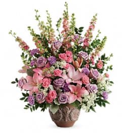 Soft Blush Bouquet PM. An arrangement by Jennifer's Flowers and Gifts. Soft Blush Bouquet PM. An arrangement by Jennifer's Flowers and Gifts.