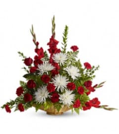Enduring Grace by Jennifer's. An arrangement by Jennifer's Flowers and Gifts.