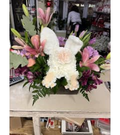 Bunny tail. An arrangement by Floreria Mexico.