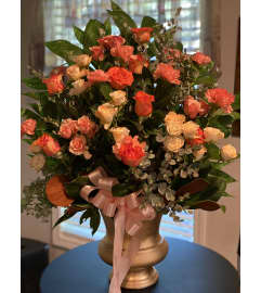 Georgia On My Mind Urn. An arrangement by Seasons Change Designs.