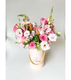 Miss Easter. An arrangement by Lux Flower Box.