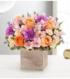 Chic Garden. An arrangement by L and J Blooms.