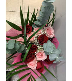 Moms roses. An arrangement by DMP Flowers and Gifts. Moms roses. An arrangement by DMP Flowers and Gifts.