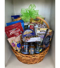 Dad's Big Basket. An arrangement by Dream Petals Floral.
