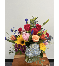 That Summer Feeling. An arrangement by Susana's Flowers.
