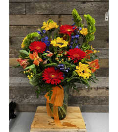 Natural Remembrance. An arrangement by The Farm and Floral Market.