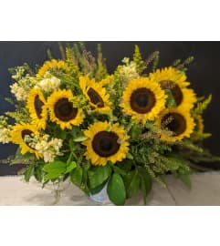 Sunshine Glory. An arrangement by Fleur du Jour.