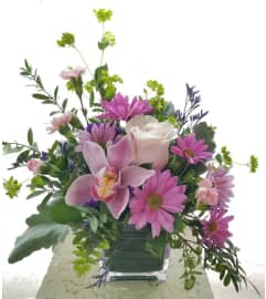 Lavender Note. An arrangement by Northwest Florist. Lavender Note. An arrangement by Northwest Florist.