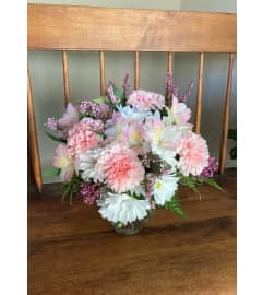 Rayne. An arrangement by Zaisers Florist and Greenhouse.