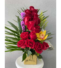 Miami love. An arrangement by Westchester Flowers and Gifts.