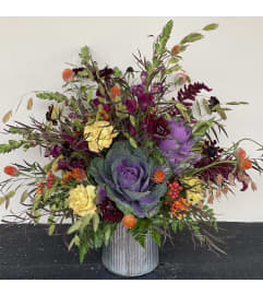 Rustic Ambience. An arrangement by The Petal and the Stem.