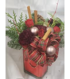 Scent of cinnamon. An arrangement by Jane's Floral Dreams.