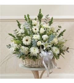 FN30. An arrangement by Win's Flowers.