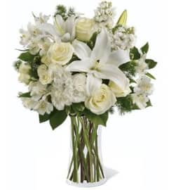 FN31. An arrangement by Win's Flowers.