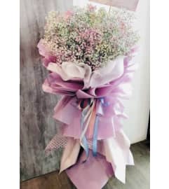 GO5. An arrangement by Win's Flowers.