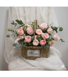 GO11. An arrangement by Win's Flowers.