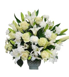 CLEAR PATH. An arrangement by Azi Flowers.