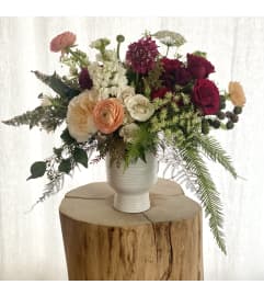 Berry In Love. An arrangement by The Petal and the Stem.