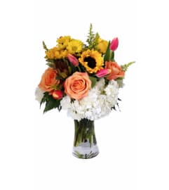 Peach Fields. An arrangement by Blue Iris Florist.