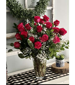 vava VOOM. An arrangement by Kelly Ann's Floral.