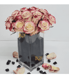 Black in Glamour. An arrangement by Doral Flower District and Design.