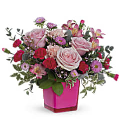 Rosy Moment Bouquet TEV66-7. An arrangement by Jennifer's Flowers and Gifts.
