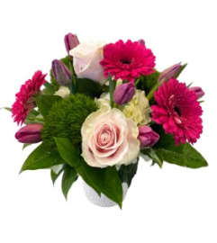Pretty Woman Walking. An arrangement by The Greenhouse Florist.