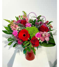 True Love Story. An arrangement by Loyalist Flowers.
