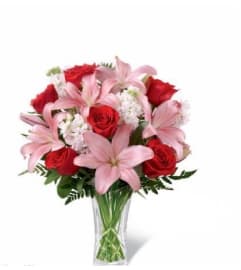 VD27. An arrangement by Win's Flowers.