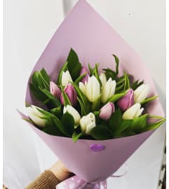 Sweet tulips bouquet. An arrangement by Floreria Mexico.