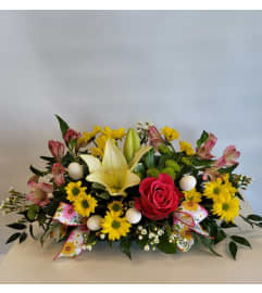 Easter Centrepiece 2024. An arrangement by Northwest Florist.