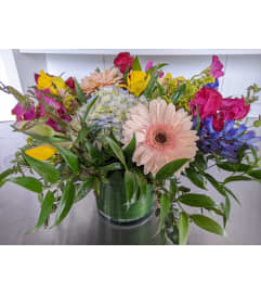 The Spring Mix. An arrangement by Fleur du Jour.