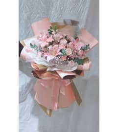 MD51. An arrangement by Win's Flowers.