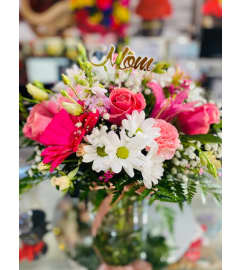 Sweet Mama Bouquet. An arrangement by Geni's Florist and Gifts.