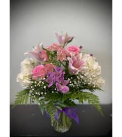 ILU MOM. An arrangement by The Studio at Barrie Flowers.