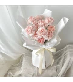 MD65. An arrangement by Win's Flowers.