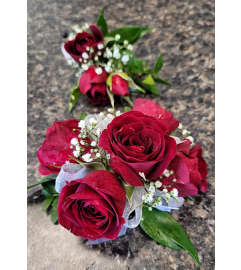 Corsage and Bout SET. An arrangement by Northwest Florist.