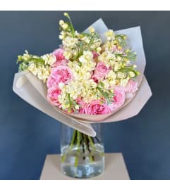 Duo Bouquet of Roses Pink OharaandStock. An arrangement by Floral Savour.